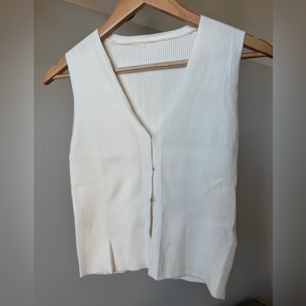 White, knit ribbed tank